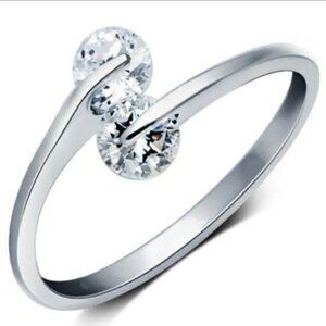 CUBIC Zirconia Sterling Silver Women's Ring Size 6